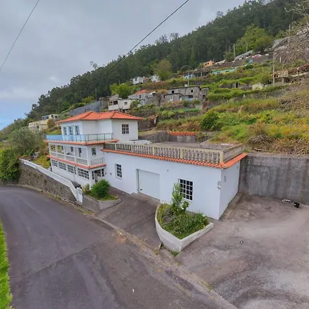 Holiday home Casa Borboleta Arco da Calheta (Madeira)