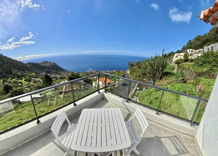 Vakantiehuis Casa Borboleta Arco da Calheta (Madeira)